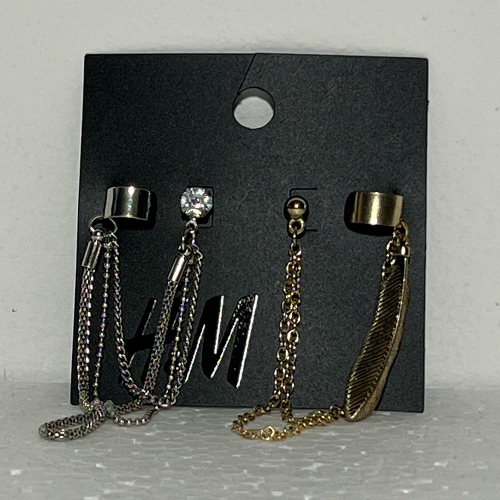 FREE H&M Earrings with any purchase of $15 or more!